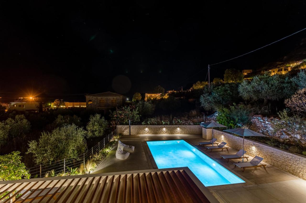 Manitennisvillas Sztúpa Kültér fotó